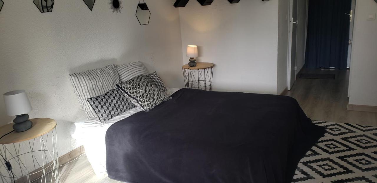 Bandol Studio Luaran gambar